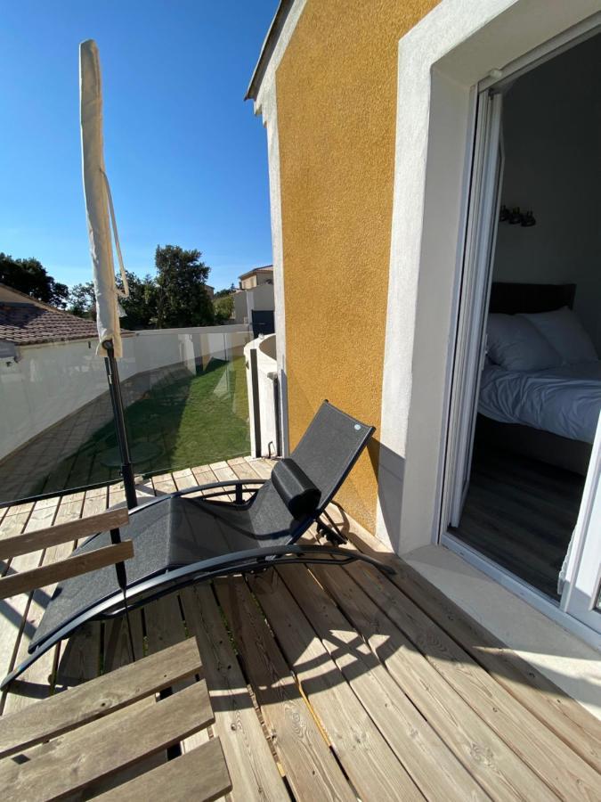O Bain Soleil Panzió Bourg-Saint-Andéol Kültér fotó