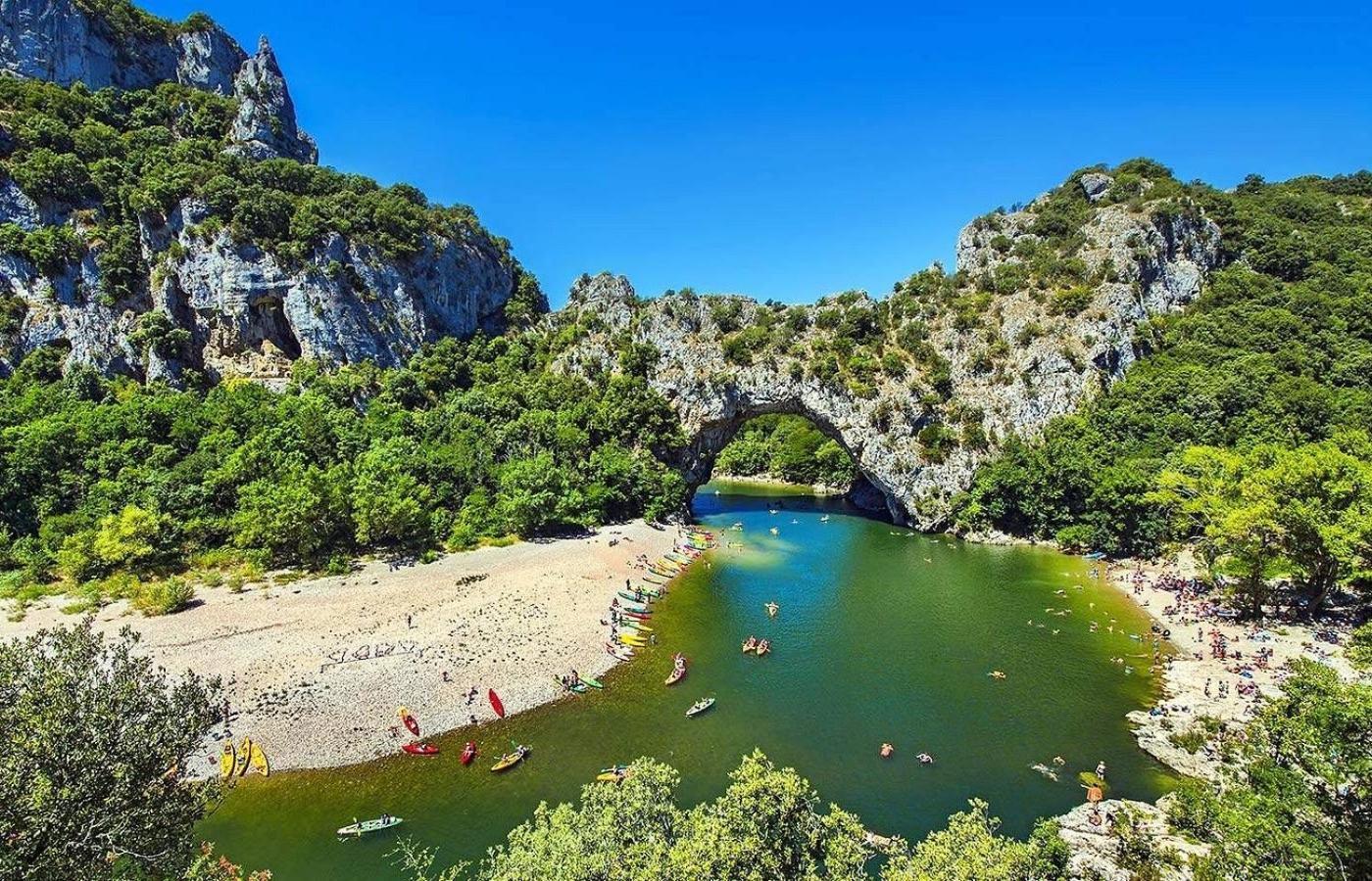 O Bain Soleil Panzió Bourg-Saint-Andéol Kültér fotó
